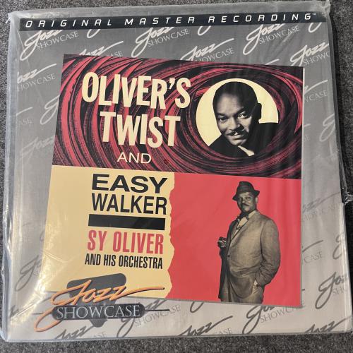 OLIVER TWIST & AND EASY WALKER 