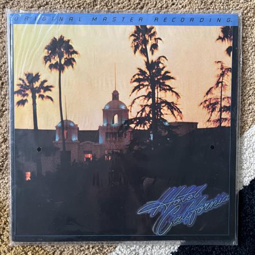 HOTEL CALIFORNIA 