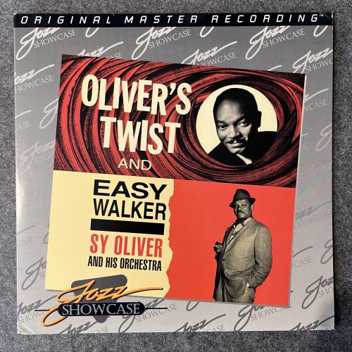 OLIVER TWIST & AND EASY WALKER 