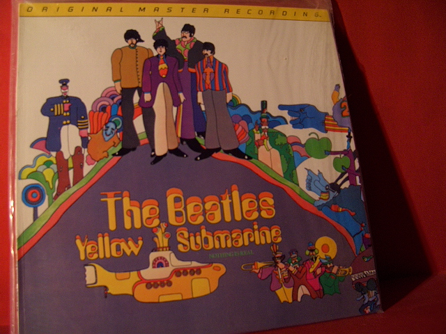 YELLOW SUBMARINE 