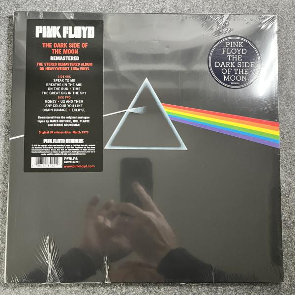 THE DARK SIDE OF THE MOON 