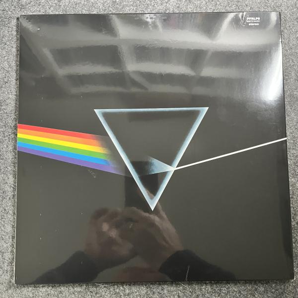 THE DARK SIDE OF THE MOON 